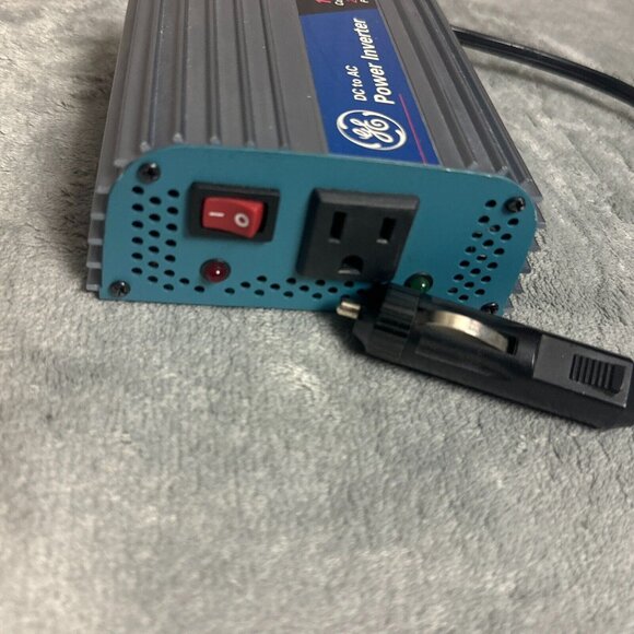 GE DC To AC Power Inverter AV93640 140 Watts Continuous 250 Peak Watts - Picture 7 of 8